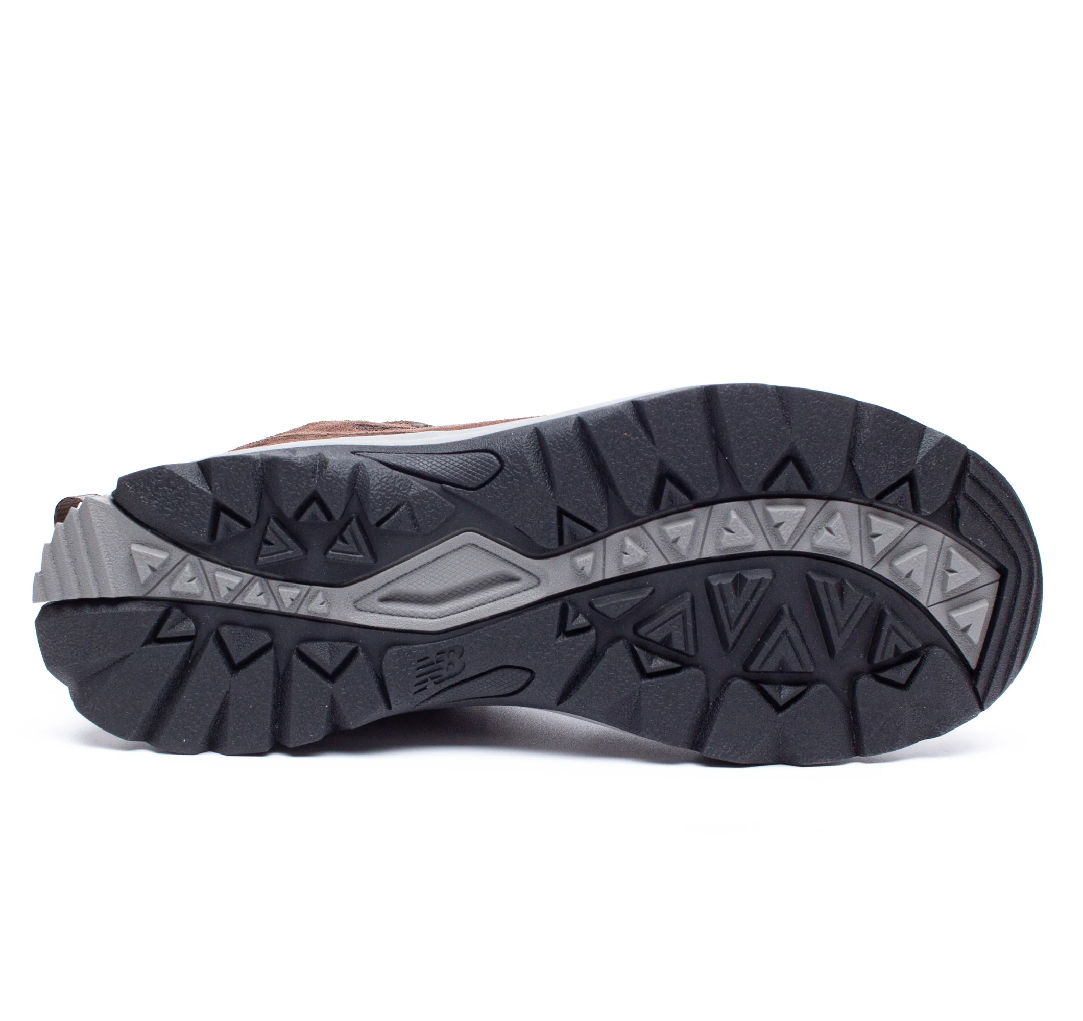 Mens Wide Fit New Balance MW669LC2 Brown Hiking Trainers - Image 10