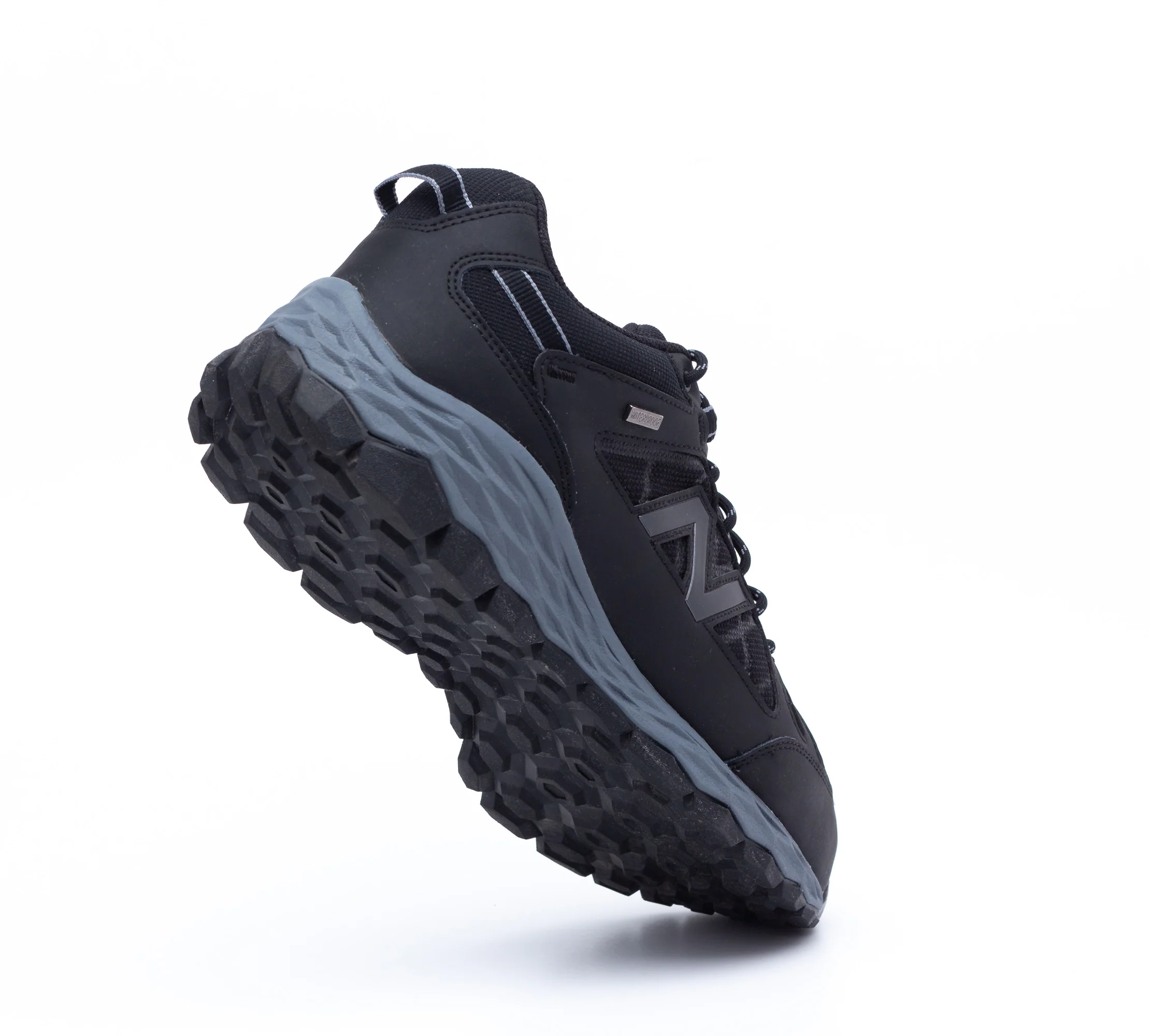 Men's Wide Fit Waterproof New Balance MW1350WL Walking Waterproof Fresh Foam Trainers - Image 9